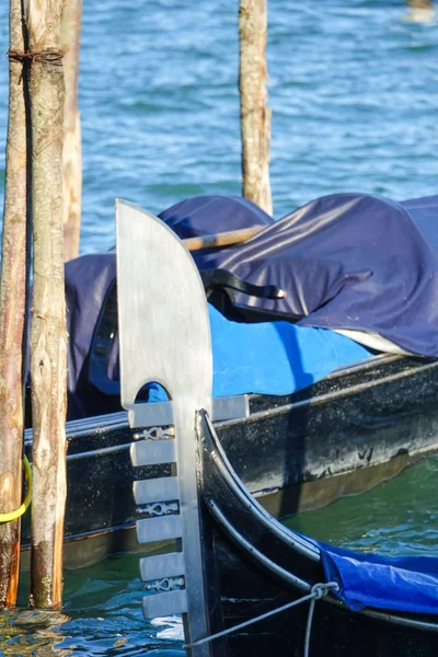 Góndola en Venecia - Servicio de góndola en los canales —  Fotos de Stock