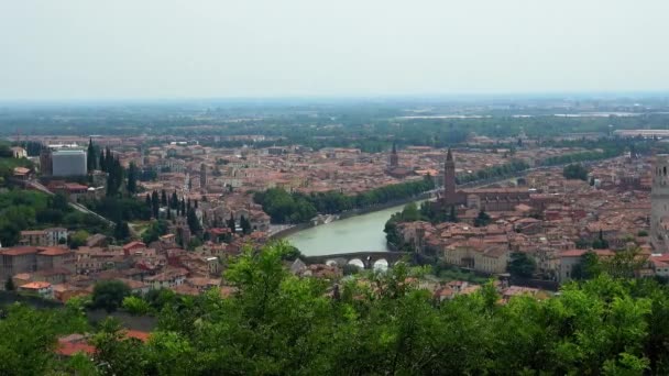 Verona şehri İtalya üzerinden güzel panoramik görünüm — Stok video