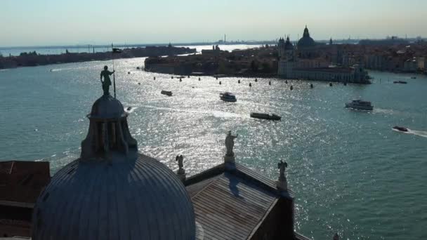 Vista aérea panorâmica sobre Veneza a partir da Torre de São Giorgio — Vídeo de Stock