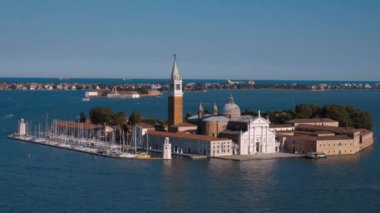 Campanile Kulesi ve Doges Sarayı'nda St. Marks Meydanı Venedik İtalya