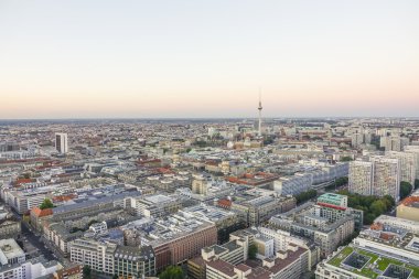 Akşam - Berlin şehri Almanya'da havadan görünümü