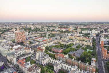 Berlin şehri Almanya üzerinden havadan görünümü