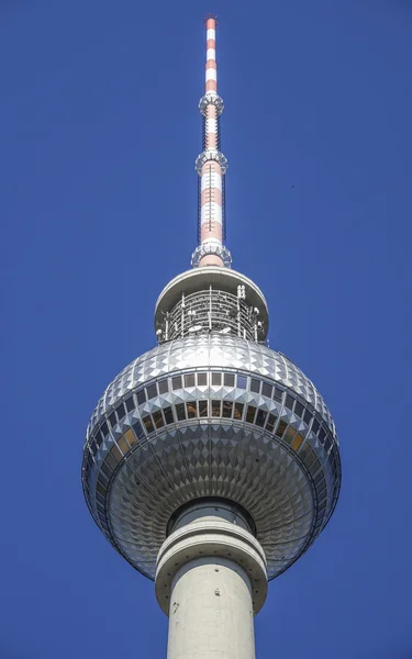 Wieża telewizyjna w Berlin Alexanderplatz - o nazwie Fernsehturm — Zdjęcie stockowe