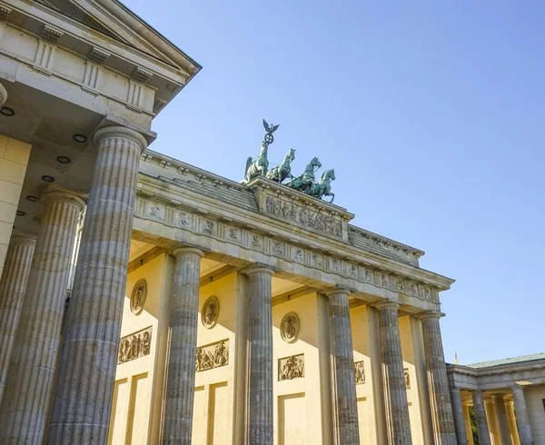 Hermosa Puerta de Brandenburgo en Berlín —  Fotos de Stock