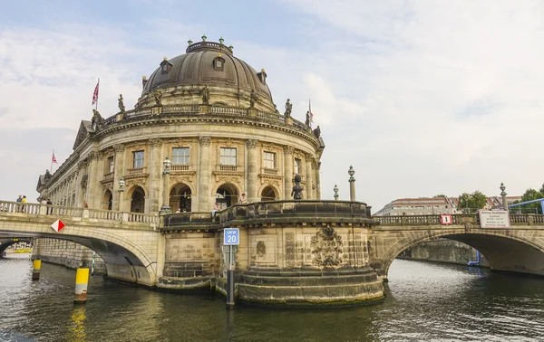 ベルリンの博物館の島で有名なボーデ博物館 — ストック写真