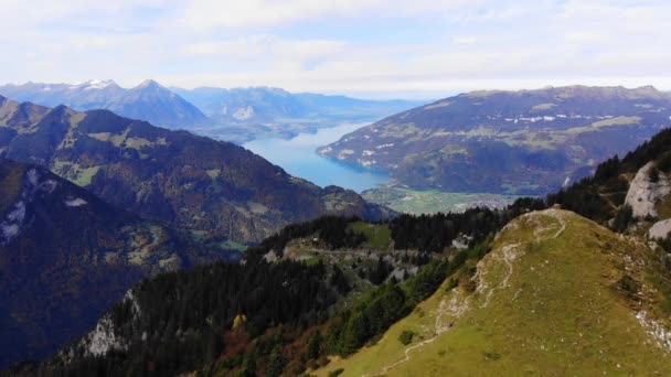 Прекрасные горы Швейцарских Альп — стоковое видео