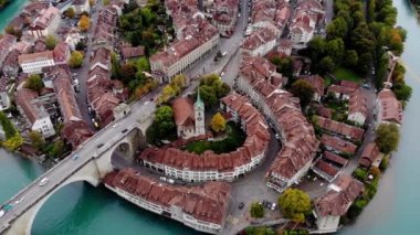 İsviçre 'nin başkenti Bern üzerindeki hava manzarası