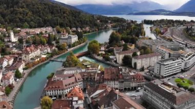 İsviçre 'deki Thun şehrinin hava manzarası
