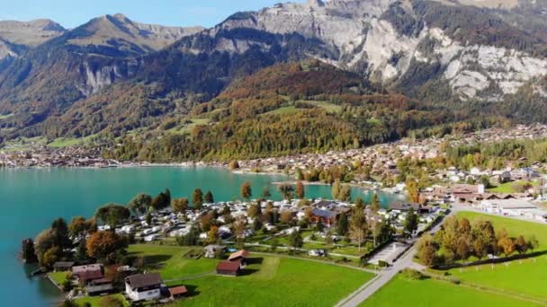 Город Бриенц в Швейцарии сверху — стоковое видео