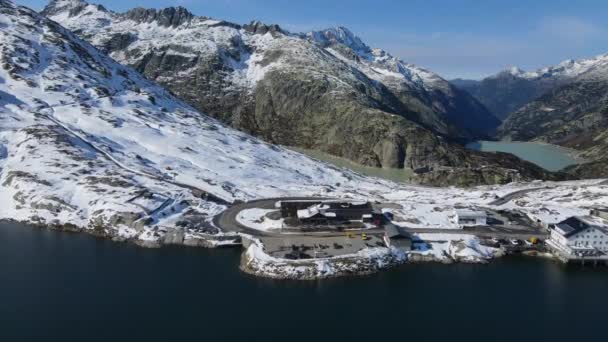 Vue aérienne sur un magnifique glacier en Suisse — Video