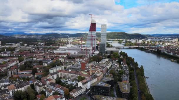 Basel İsviçre ve Ren nehri üzerinde hava manzarası — Stok video
