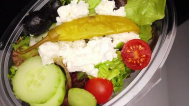 Feta satrançlı Yunan Salatası - Yakın çekim