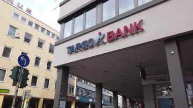 Kentteki Targo Bankası şubesi - SAARBRUECKEN, Almanya - 15 Kasım 2020