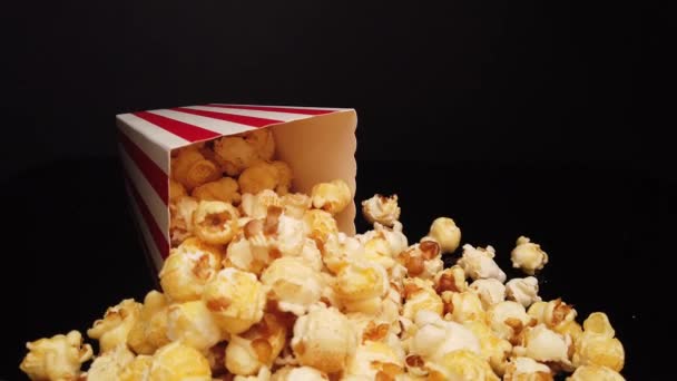 Verse popcorn - close-up schot — Stockvideo