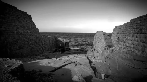 Ruinas antiguas en Kalkara en Malta - MALTA, MALTA - 5 de MARZO de 2020 —  Fotos de Stock