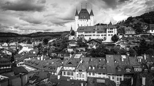 Château de Thun en Suisse d'en haut — Photo