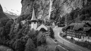 İsviçre 'deki Lauterbrunnen köyünün hava manzarası