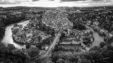 İsviçre 'nin Bern' in tarihi bölgesi - hava manzaralı