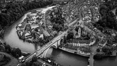 İsviçre 'nin başkenti Bern' in tarihi bölgesi.