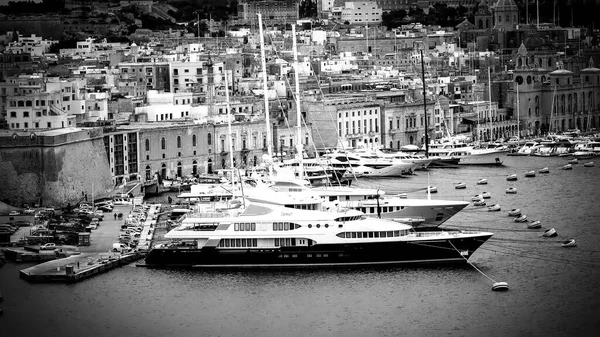 Cityscapes of Valletta - столиця Мальти - MALTA, MALTA - MARCH 5, 2020 — стокове фото