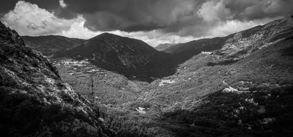 Letecký výhled na francouzské Alpy - úžasná krajina — Stock fotografie