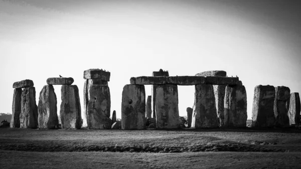 Słynny Stonehenge w Anglii w czerni i bieli — Zdjęcie stockowe