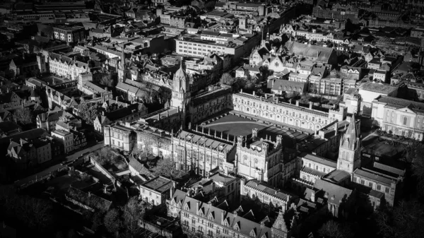 Ciudad de Oxford y Christ Church University - vista aérea en blanco y negro — Foto de Stock