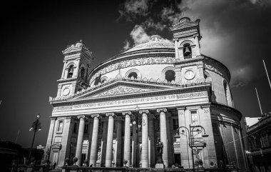 Mosta Rotunda - Malta Adası 'ndaki ünlü katedral
