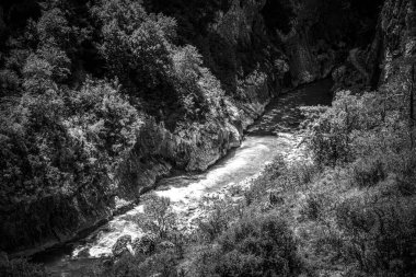 Fransız Alplerindeki Verdon Nehri