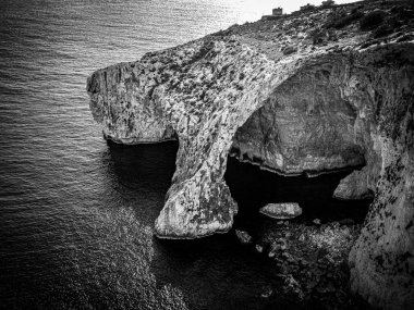 Malta 'daki Blue Grotto' da inanılmaz mavi su.