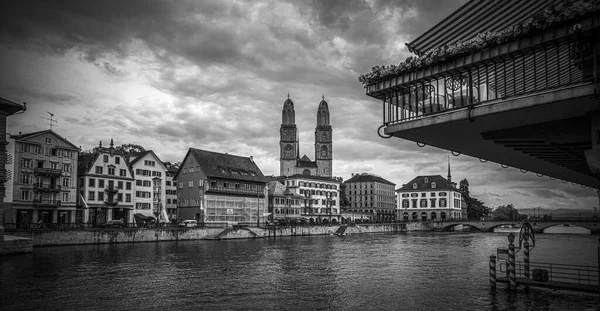 Skyline van de stad Zürich in Zwitserland — Stockfoto