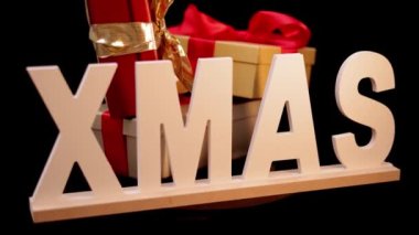Kocaman XMAS mektupları - Hediye kutularıyla Noel yazıları