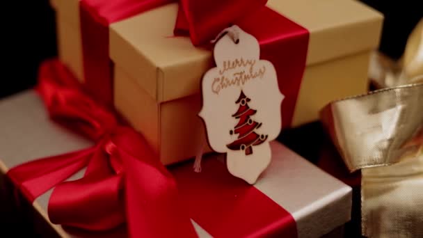 Das perfekte Geschenk zu Weihnachten - Nahaufnahme — Stockvideo