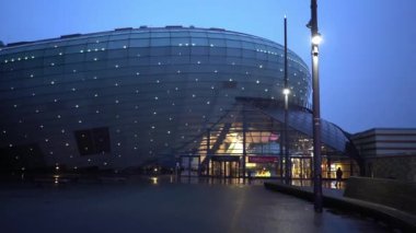 Akşam Bremerhaven Almanya Limanı 'nda 8 derece doğu.