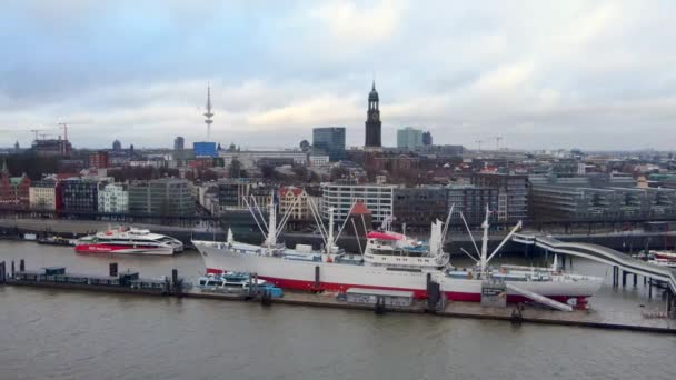 Hafen Hamburg Deutschland von oben - HAMBURG, DEUTSCHLAND - 24. Dezember 2020