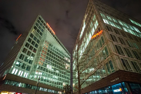 Spiegel news magazine building in Hamburg - HAMBURG, ALLEMAGNE - 25 DÉCEMBRE 2020 — Photo