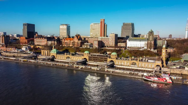 Der Hamburger Stadtteil St. Pauli am Hafen — Stockfoto