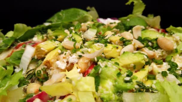 新鲜美味的鳄梨色拉食品摄影 — 图库视频影像