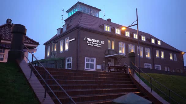 Restaurant Strandhalle am neuen Bremerhavener Hafen — Stockvideo