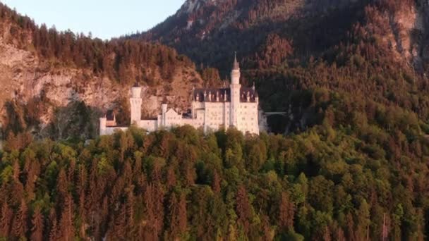 Famoso castillo de Neuschwanstein en Baviera Alemania — Vídeos de Stock