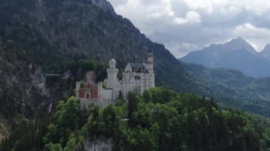 Bavyera Almanya 'daki ünlü Neuschwanstein Kalesi