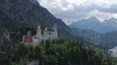 Bavyera Almanya 'daki ünlü Neuschwanstein Kalesi
