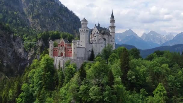 Slavný zámek Neuschwanstein v Bavorsku Německo — Stock video