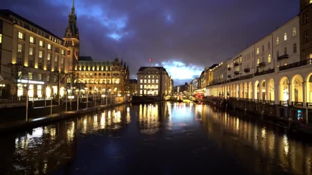 Belles Arcades Alster dans le centre-ville de Hambourg — Video