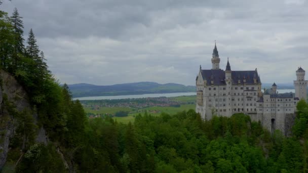 Słynny zamek Neuschwanstein w Bawarii Niemcy — Wideo stockowe