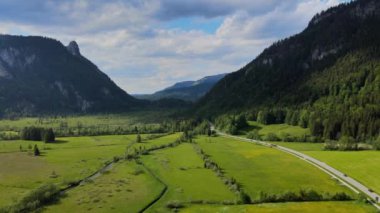 Bavyera Almanya 'sında Allgau' nun inanılmaz yeşil doğası