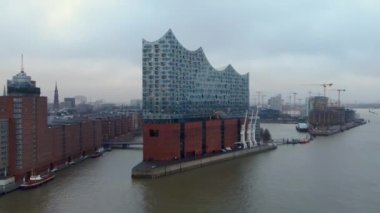Limandaki ünlü Hamburg Konser Salonu Elbphilharmonie HAMBURG, GERMANY 24 Aralık 2020