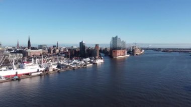 Hamburg Almanya Limanı - HAMBURG, Almanya - 25 ARALIK 2020
