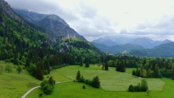 Underbart bayerskt landskap i de tyska Alperna - Allgau — Stockvideo