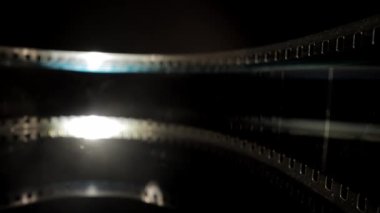 35 mm 'lik bir film şeridini kapat - makro çekim